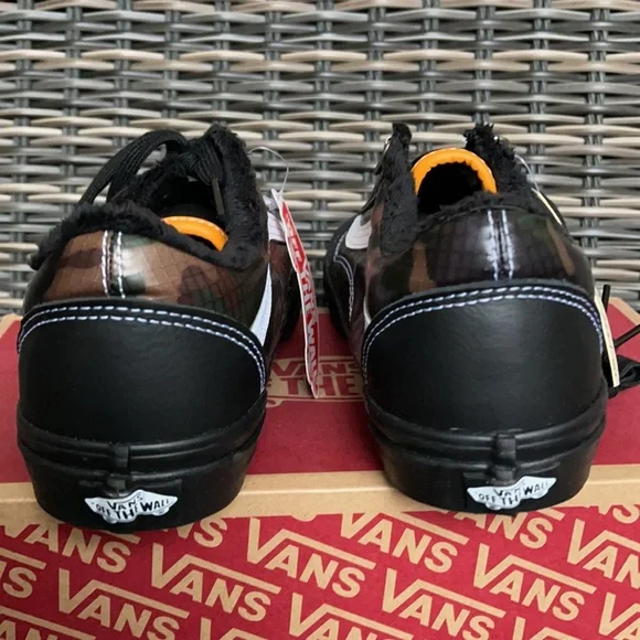 Vans Men’s Old Skool Mte Black/Camo sneakers - Picture 14 of 16